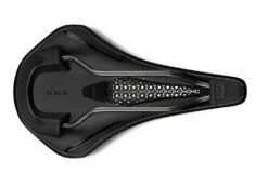 Fizik Selle Vento Argo R3 Adaptive 11 Fizik Selle Vento Argo R3 Adaptive -Magasin De Vélos 20110374 Fizik Vento Argo R3 Adaptive Sattel 70F1D00A1P002 4